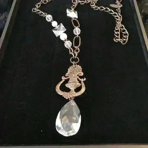 Plunder Jewelry - Plunder long crystal and bead necklace